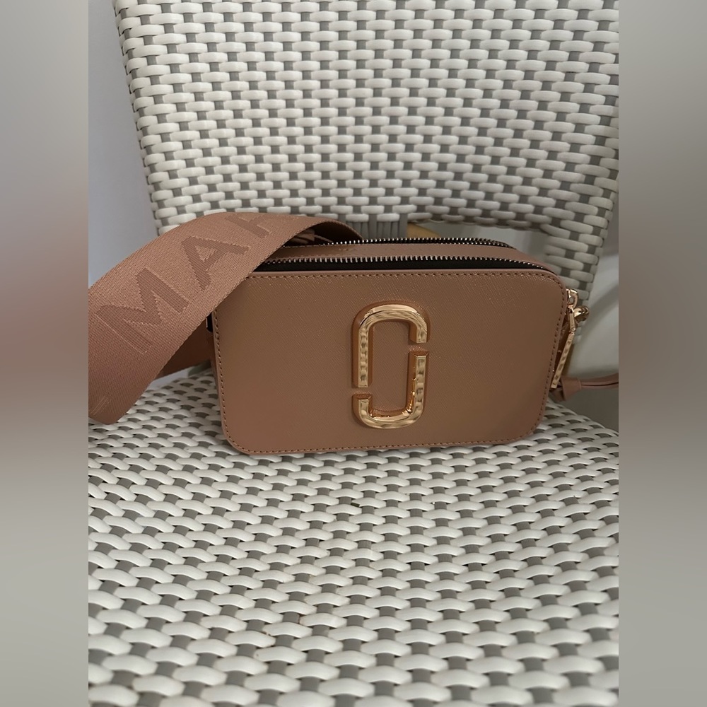 Marc Jacobs camera crossbody